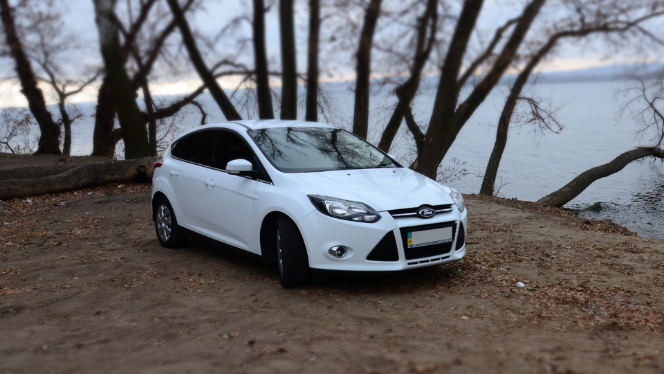 Ford Focus С…СЌС‚С‡Р±РµРє 2012 Р±РµР»С‹Р№