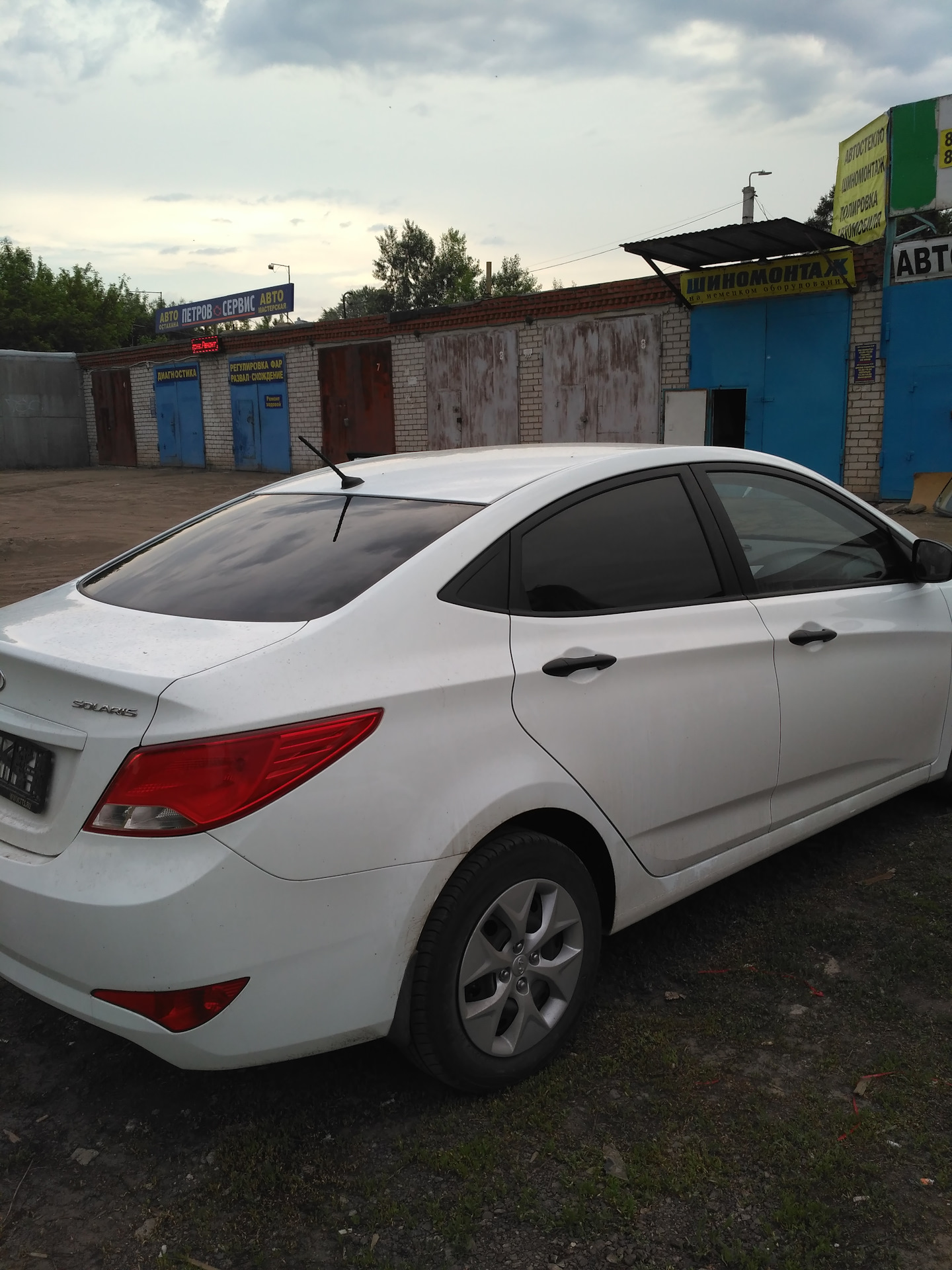 Тонировка металлизированная — Hyundai Solaris, 1,6 л, 2015 года ...