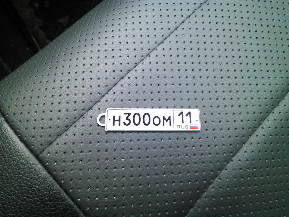 Безделушка, а приятно — Lada Приора хэтчбек, 1,6 л, 2008 года | другое ...