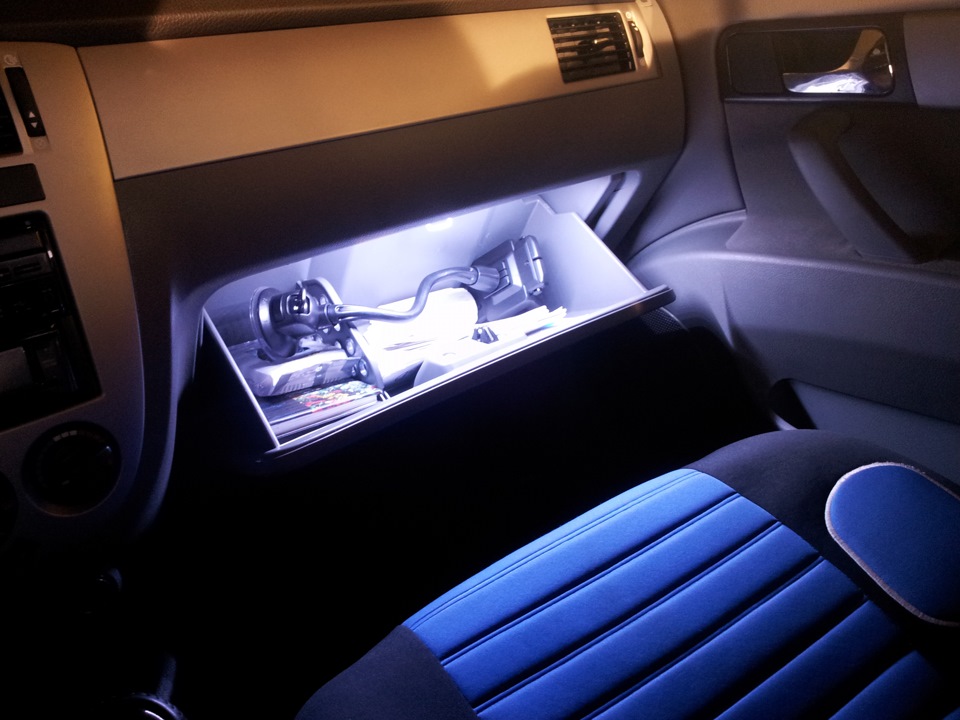 Подсветка бардачка Шевроле Лачетти. Подсветка бардачка Lexus rx350 2014. Инфинити g37 купе перчаточный ящик. Перчаточный ящик купить