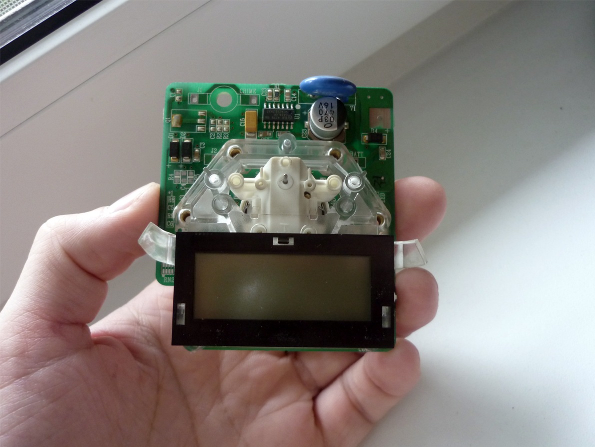 бумажка на одометре. не работает дисплей одометра. экран одометра. одометр 2107. лексус рх 350 2007 года отключение сигнала ремня безопасности.