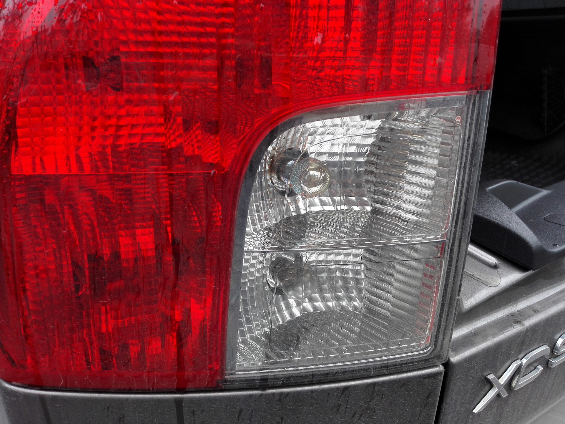 Зеркальные лампочки поворотника — Volvo XC90 (1G), 2,4 л, 2008 года ...