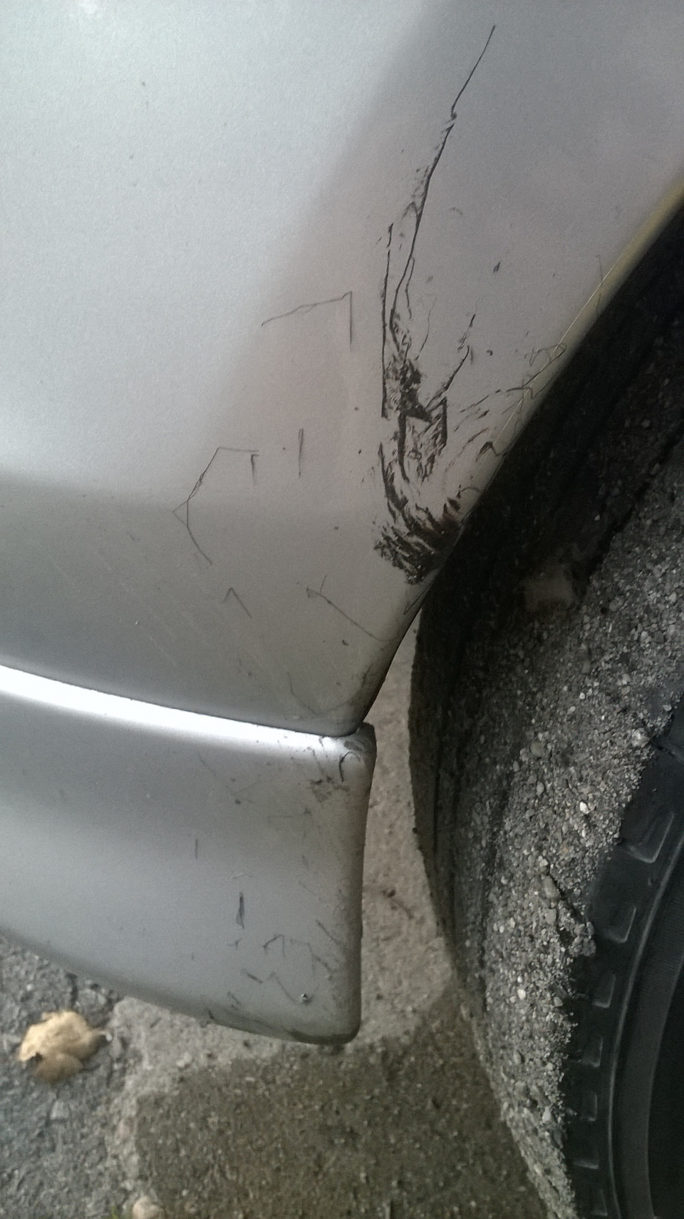 Гудрон ска… зло — Mazda 2 (2G), 1,3 л, 2002 года | мойка | DRIVE2