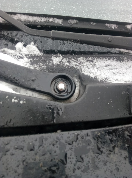 заглушка гайки крепления дворника — KIA Picanto (1G), 1,1 л, 2006 года ...