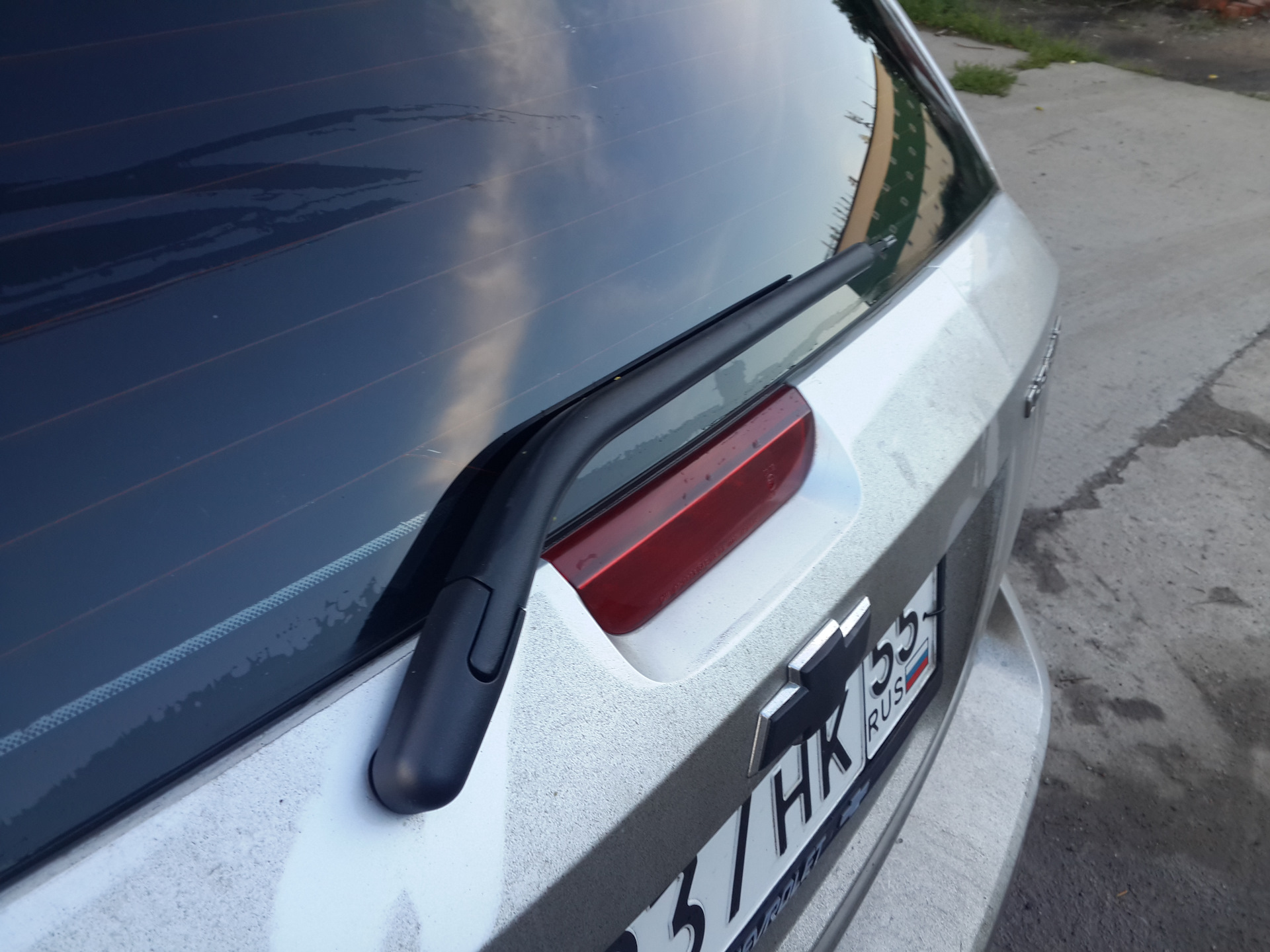 96617854 колпачок поводка стеклоочистителя. Lacetti задний дворник. Задний дворник лачетти универсал. Задний дворник chevrolet lacetti. Задний дворник шевроле лачетти универсал.