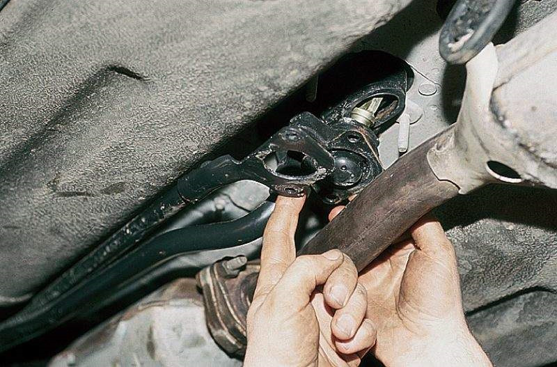 Как снять тягу на ваз