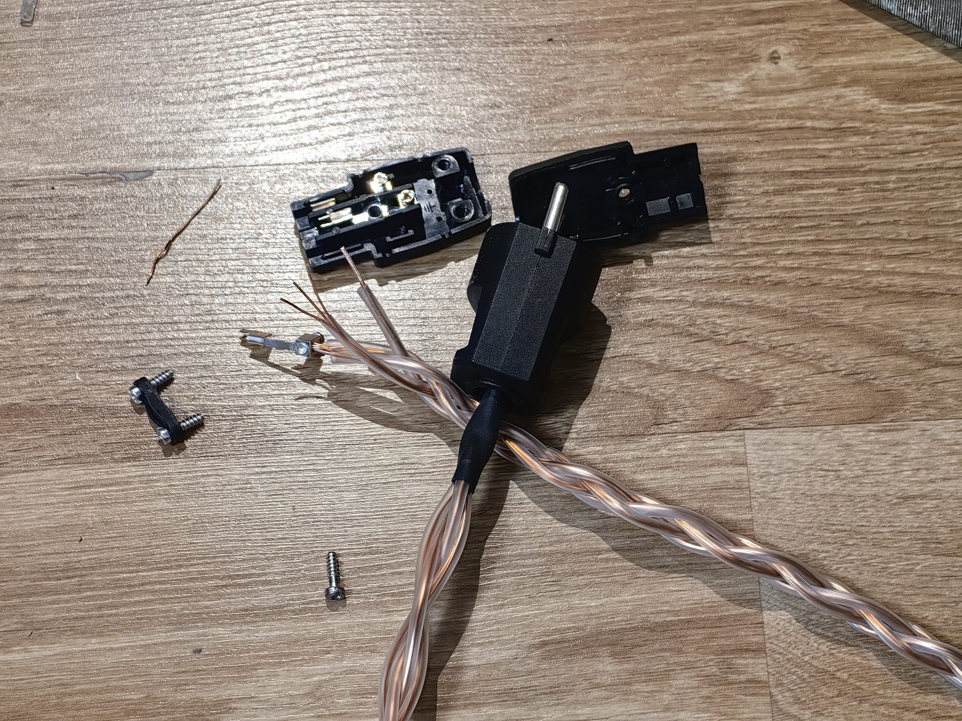 Mundorf моножила, в качестве акустического и силового?!) — DRIVE2