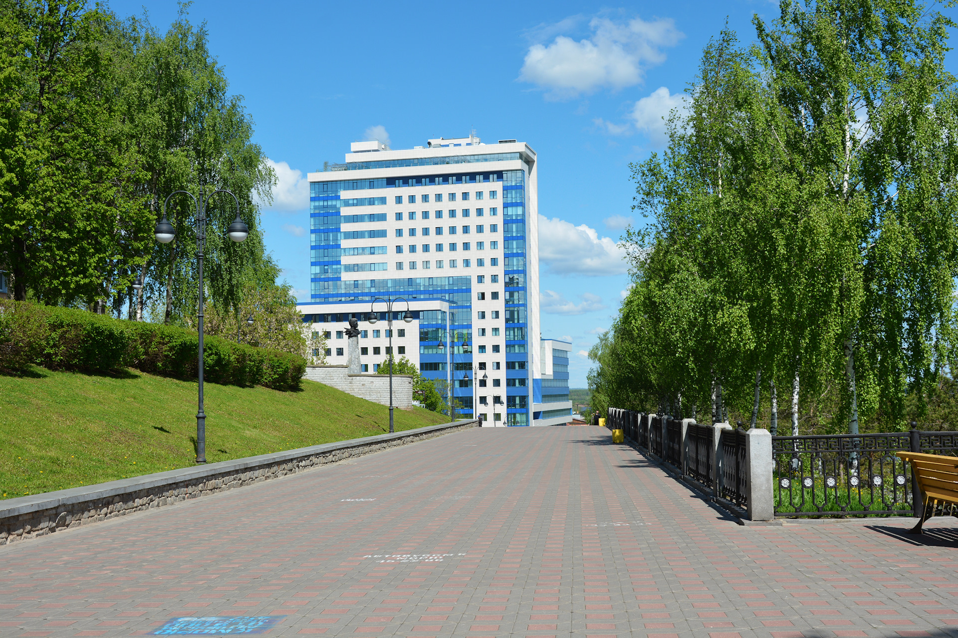 Киров 2004 год фото. Автодром динамо киров. Киров в 2000 е годы. Киров 2002 года. Киров 2002 года.