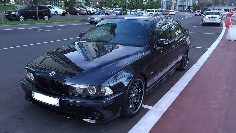 Цвет карбон шварц. БМВ е39 карбон Шварц. BMW e39 Carbon Schwarz. БМВ 39 карбон. Carbon Schwarz BMW 416.