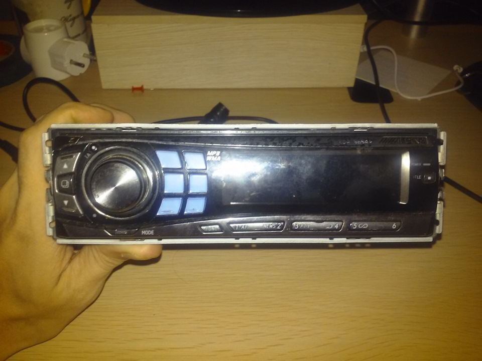 AUX в магнитолу Alpine 9854R — Volkswagen Golf Mk4, 1,9 л, 2000 года ...