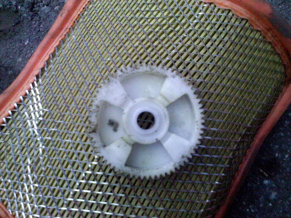 замена шестеренки на стеклоподъемники — Lada 21099, 1,5 л, 2002 года ...