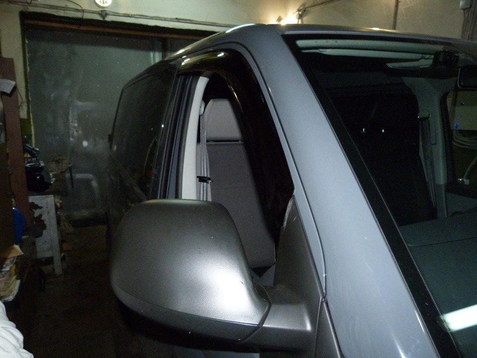 Дефлекторы окон. — Volkswagen Transporter T5, 2 л, 2014 года ...