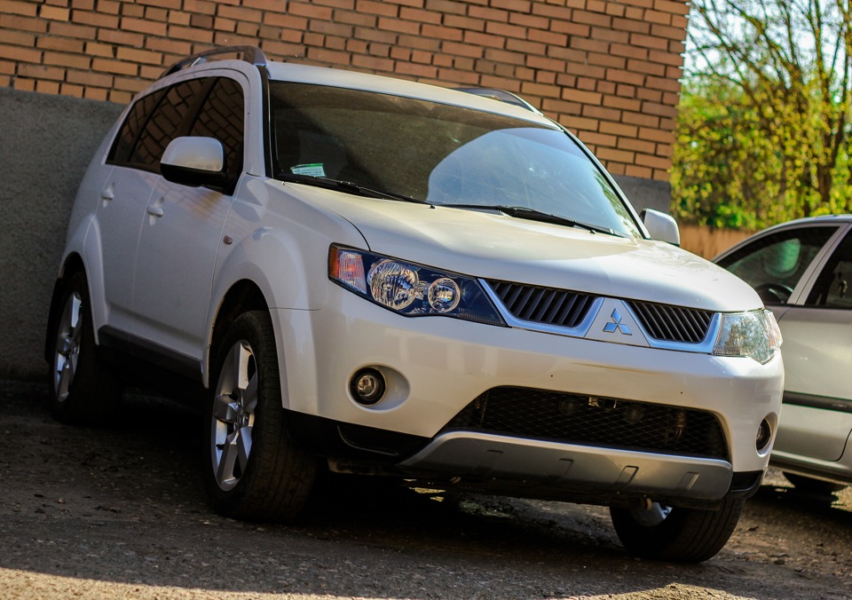 Mitsubishi Outlander XL