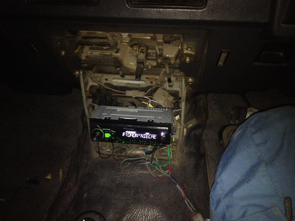 .sound [Pioneer MVH-180UB] — Mitsubishi Pajero (1G), 2 л, 1986 года ...