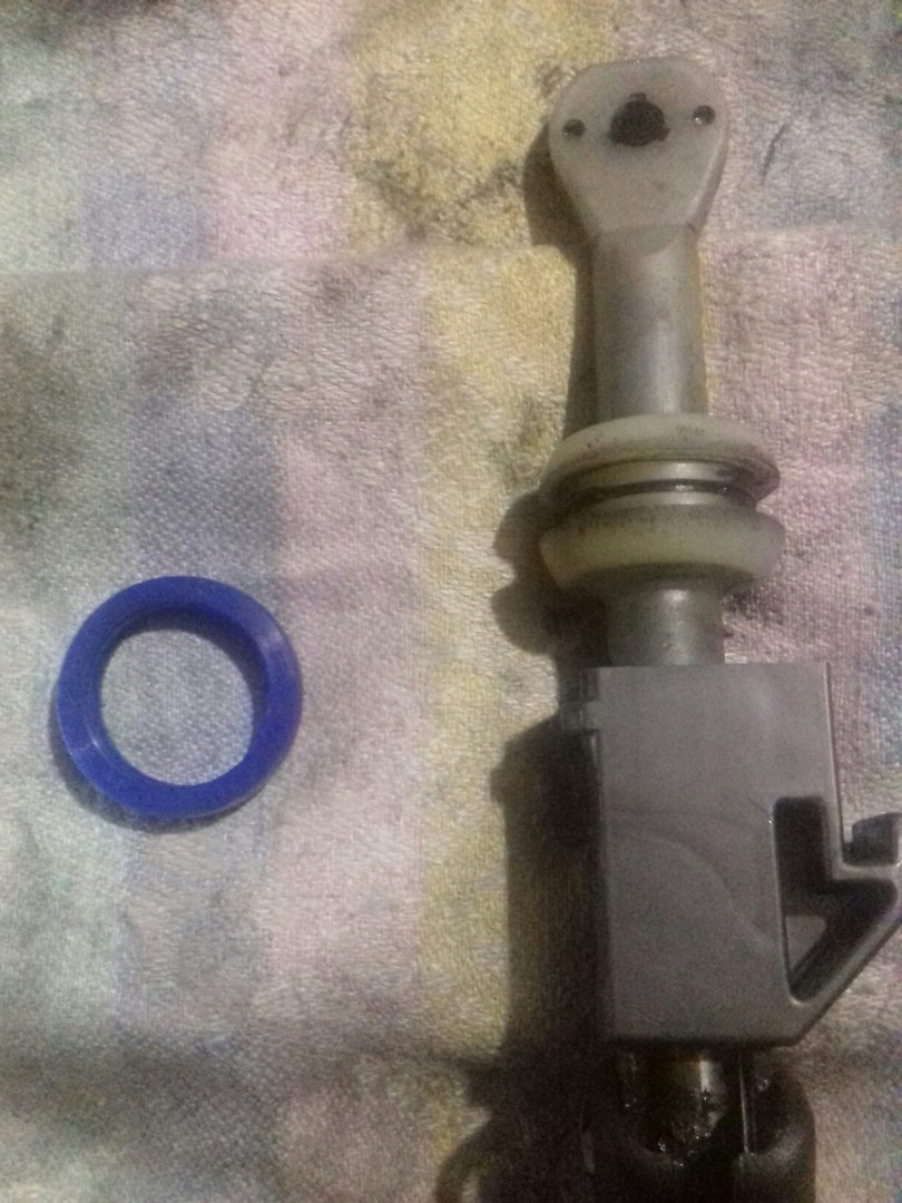 Установка полиуретанового кольца на рычаг переключения КПП — Daewoo ...