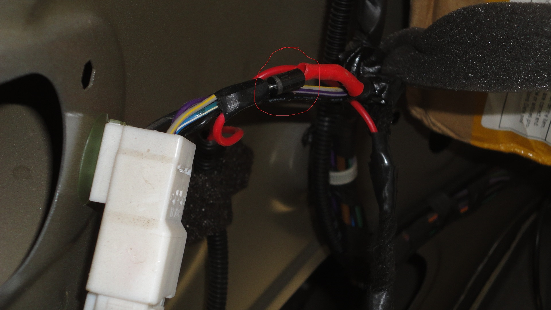 Не горят лампы заднего хода на Лада Веста