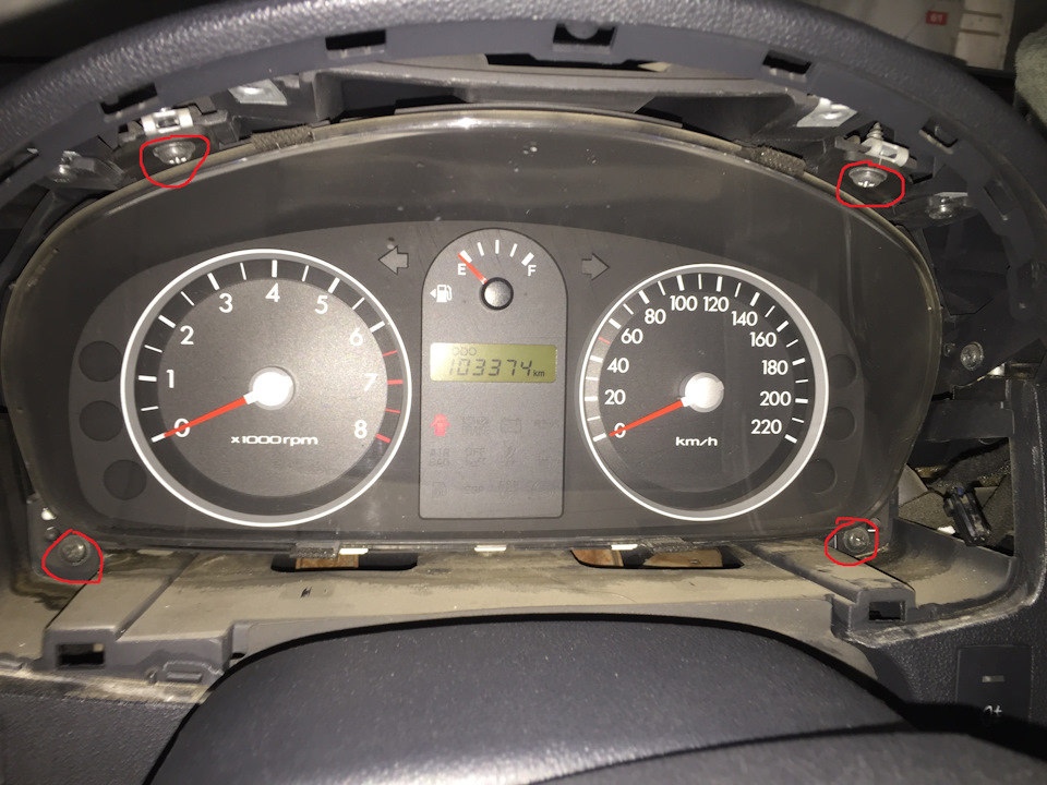 Как снять панель hyundai getz Замена лампочек в приборной панели - Hyundai Getz, 1,4 л, 2007 года электроника 