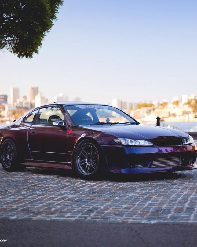 Nissan Silvia 320