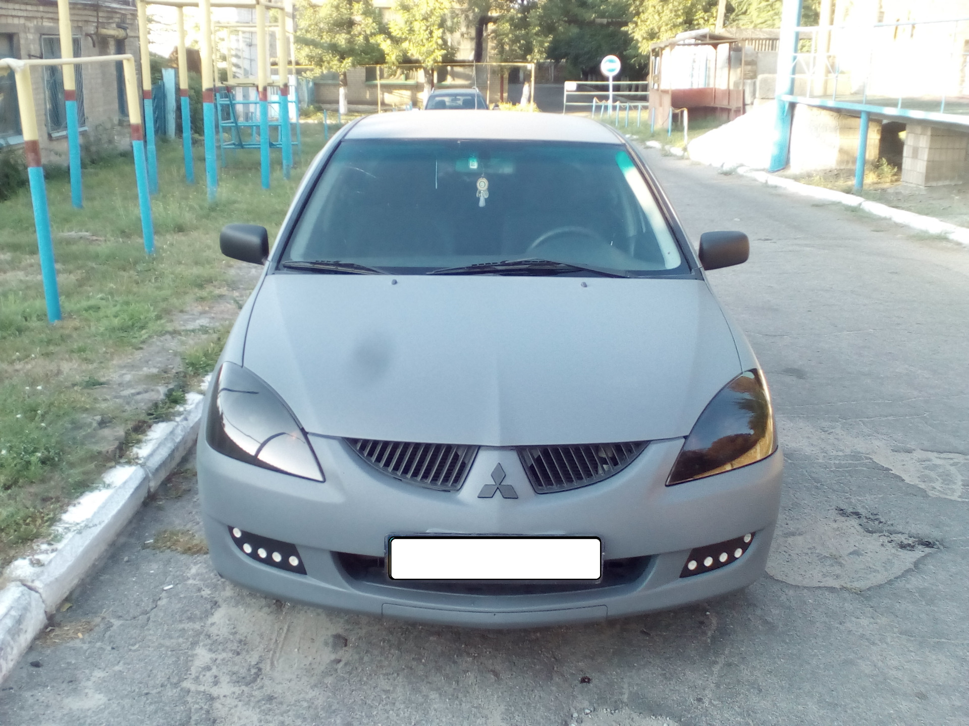 Mitsubishi Lancer 10 в рапторе