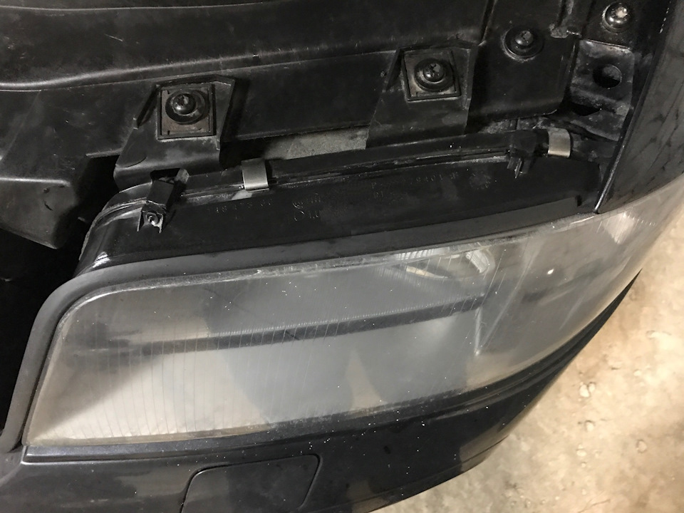 скобки на месте — Audi Allroad (C5)