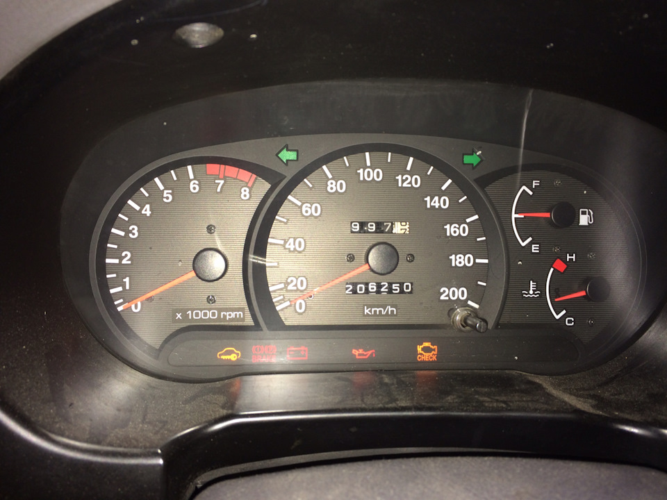 Замена салонного фильтра — Hyundai Accent (2G), 1,5 л, 2008 года ...