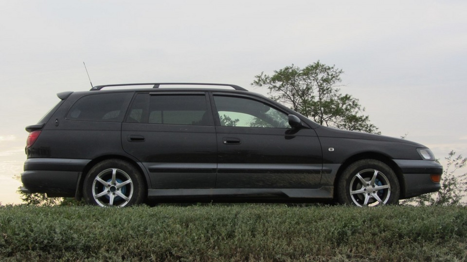 Тойота калдина 246 кузов. Цвета тойота калдина. Тойота калдина 1997 года. Тойота калдина 2000 аккумулятор. Тойота калдина st191.