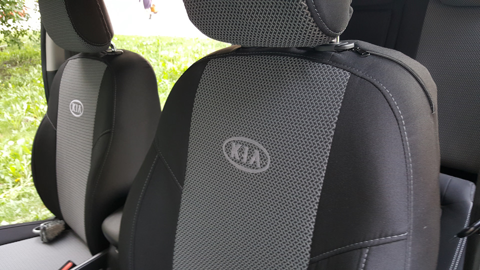 Чехлы по заказ — KIA Sportage (3G), 2 л, 2014 года | аксессуары | DRIVE2