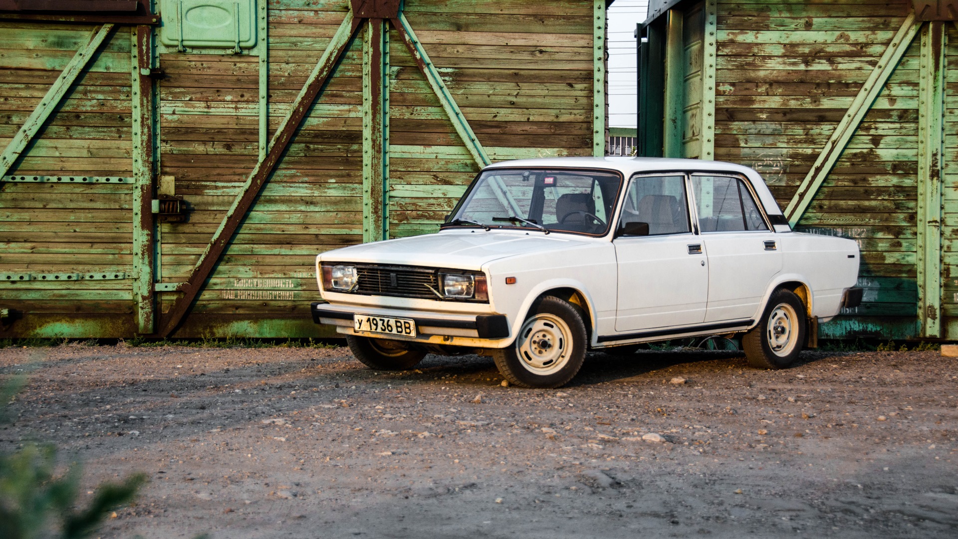 Lada 2105 1.3 бензиновый 1990 | 