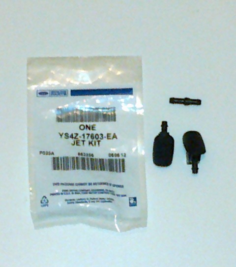 YS4Z17603EA Форсунка омывателя Focus (1998 — 2005) без обогрева ...