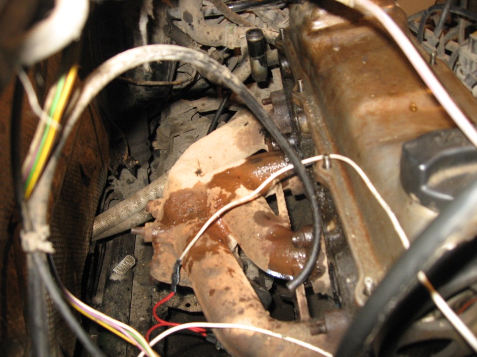 Снятие коллекторов — Volkswagen Passat B3, 1,8 л, 1991 года | своими ...