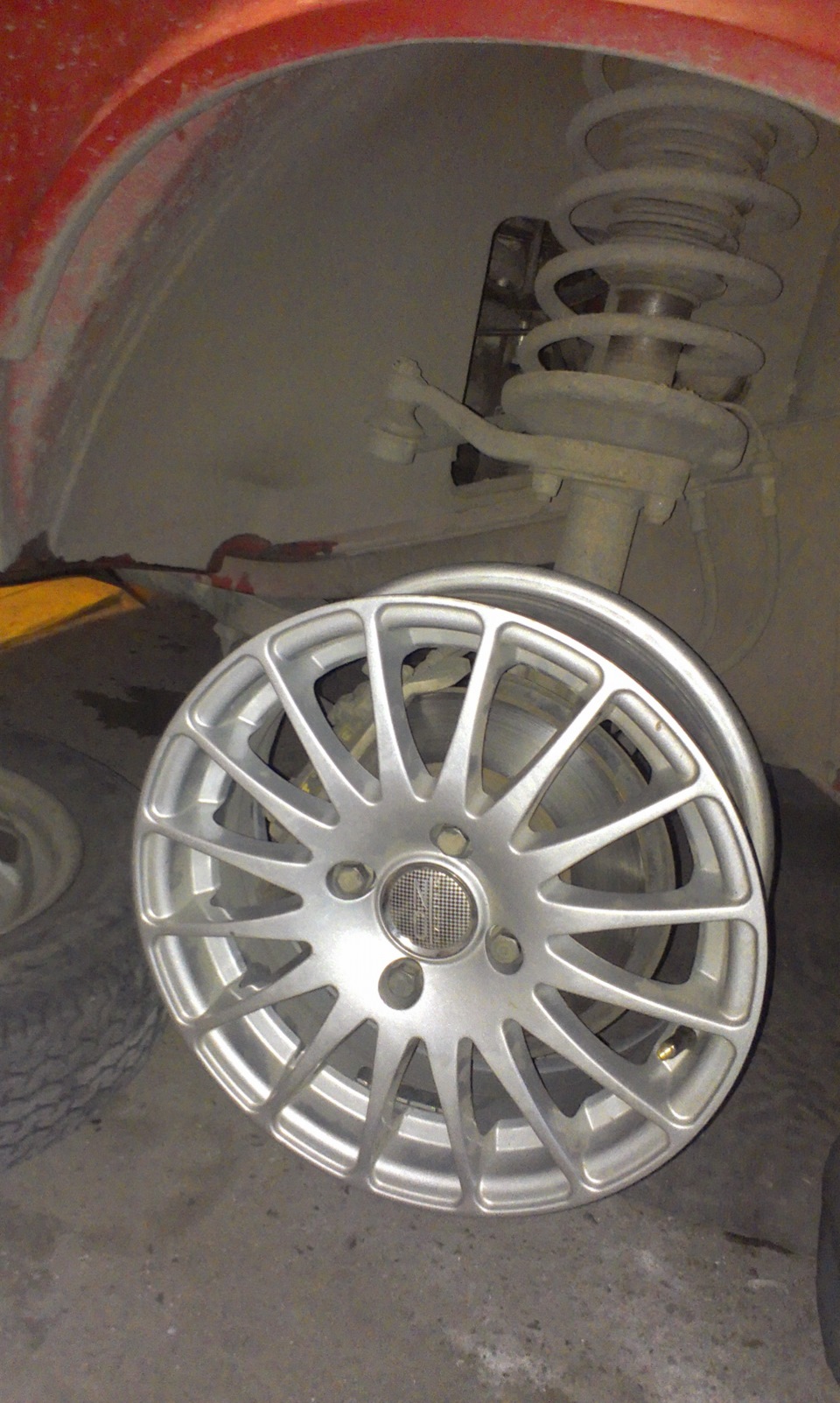 пройдите в примерочную вам диски на 15 — Москвич 2141, 1,5 л, 1992 года ...