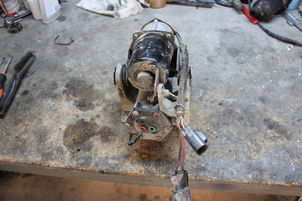 Ремонт компрессора пневмоподвески Рендж Ровер Спорт ( HITACHI) — DRIVE2