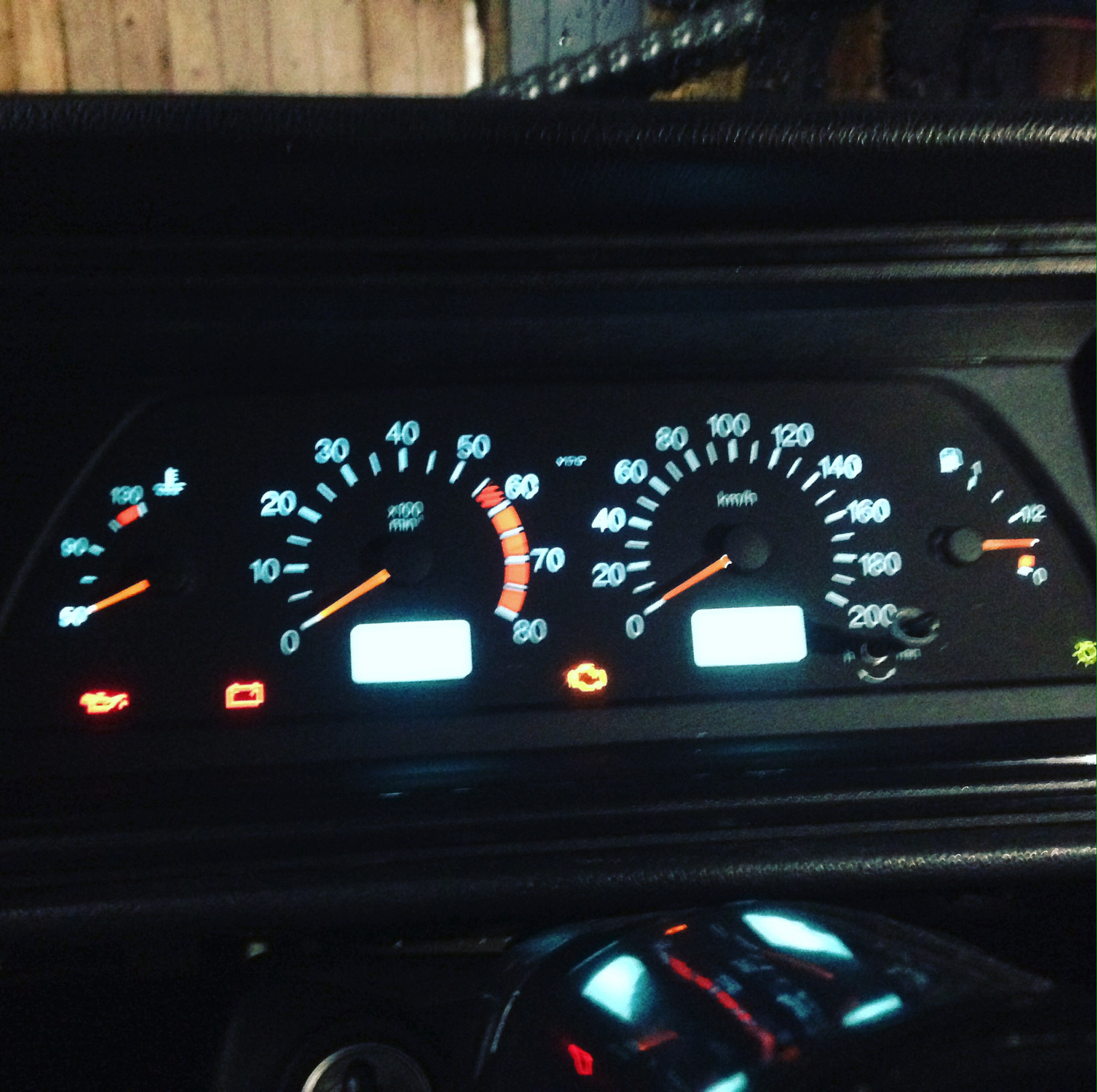 подсветка приборной панели ваз 2115. датчики на панели приборов ваз 2115. приборная панель ваз 2115. комбинация приборов ваз 2114. приборная панель лада 2115.