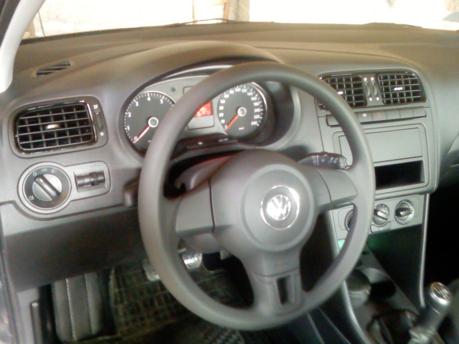 Фото в бортжурнале Audi A8 (D2)