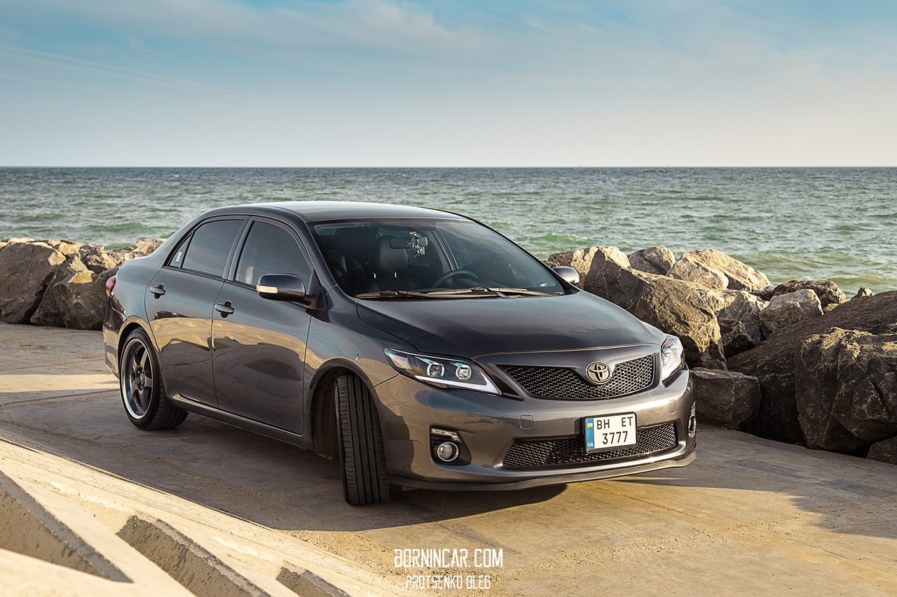 Toyota Corolla Grey