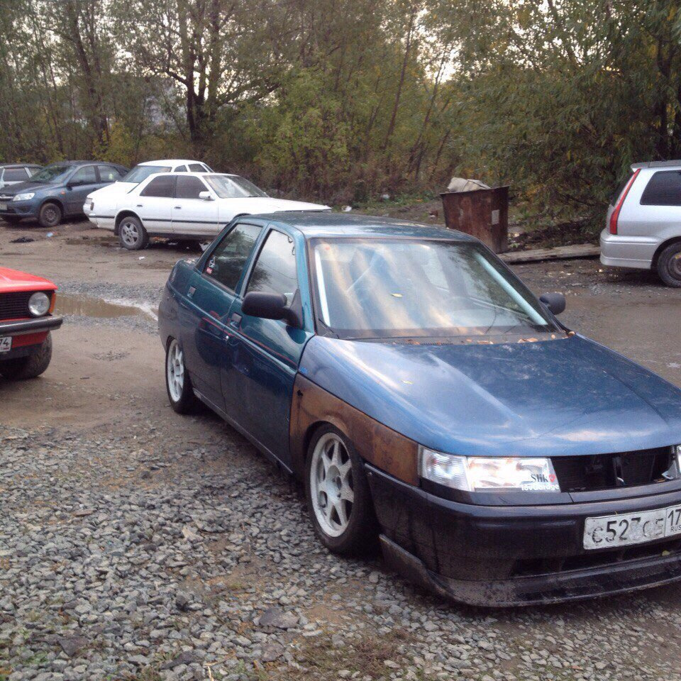 не водитель выбирает машину, а машина водителя. — Lada 21101, 1,4 л, 2005  года | прикол | DRIVE2