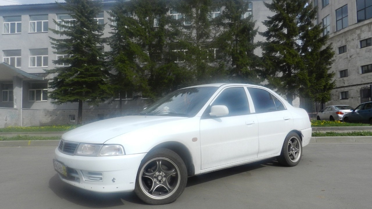 Mitsubishi Lancer VI 1.3 бензиновый 1998 | мини EVO) на DRIVE2