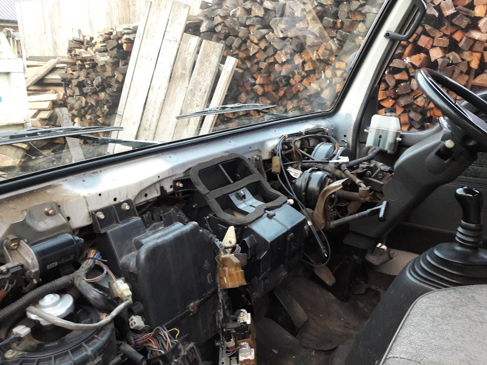 Как снять панель приборов мазда титан Печка - Mazda Titan, 4,2 л, 1997 года плановое ТО DRIVE2