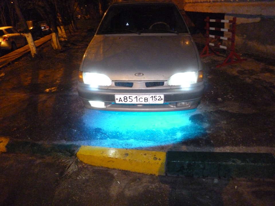 RGB подсветка днища, ног, панели, щитка приборов, ручек, кнопок ...