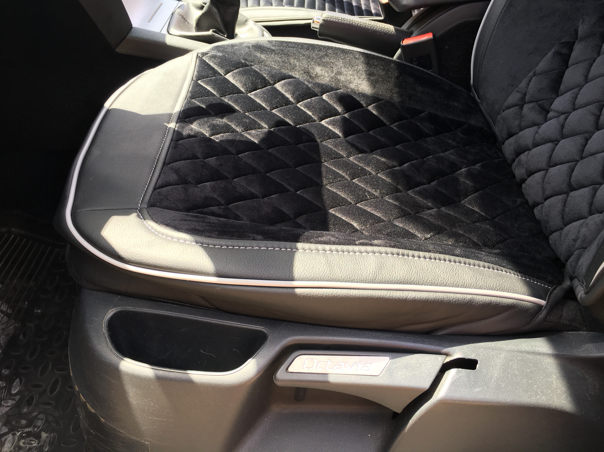 накидки на сиденья автомобиля шкода