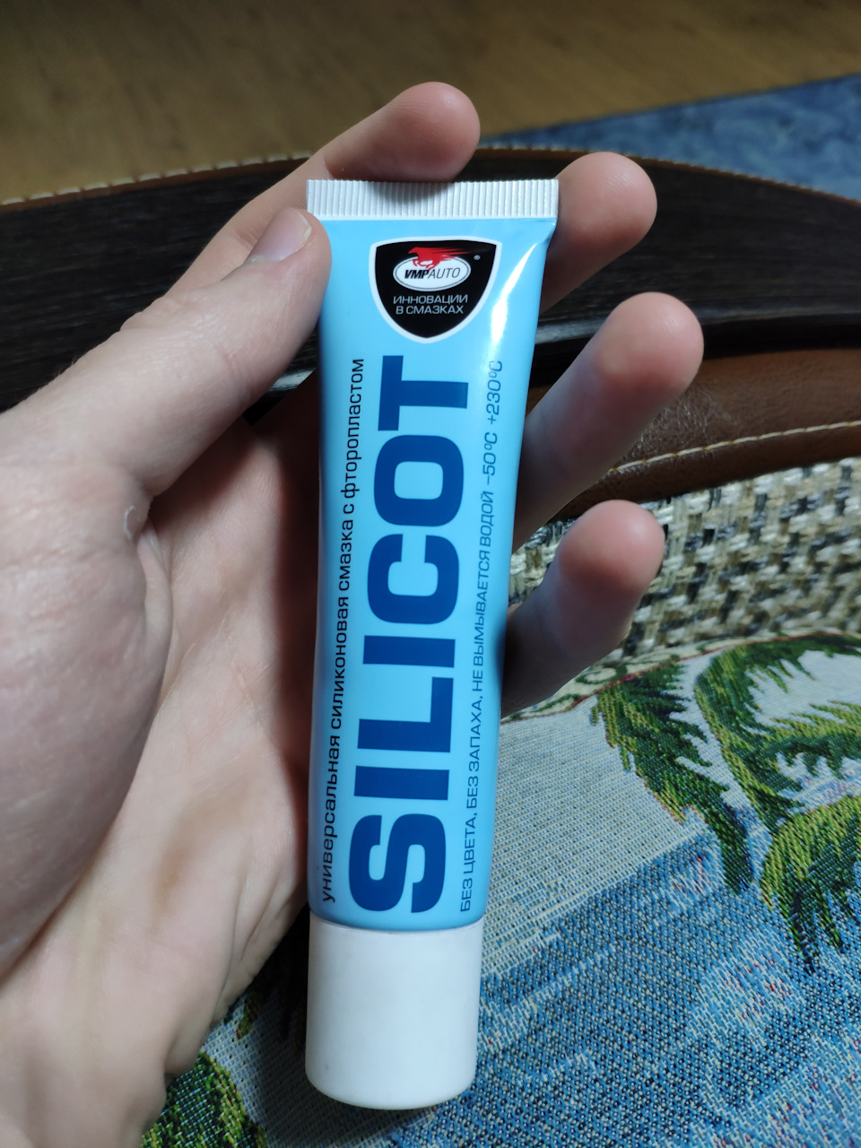 Сам вал и втулку мазал силикотом, артикул 2301 — Chevrolet Cruze (1G)