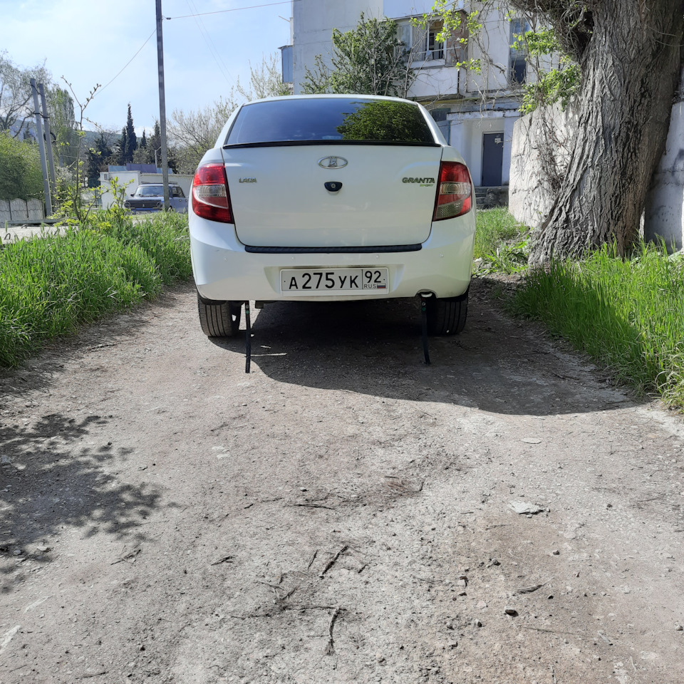 Статическое напряжение или удар током при выходе из машины — Lada Гранта,  1,6 л, 2017 года | тюнинг | DRIVE2