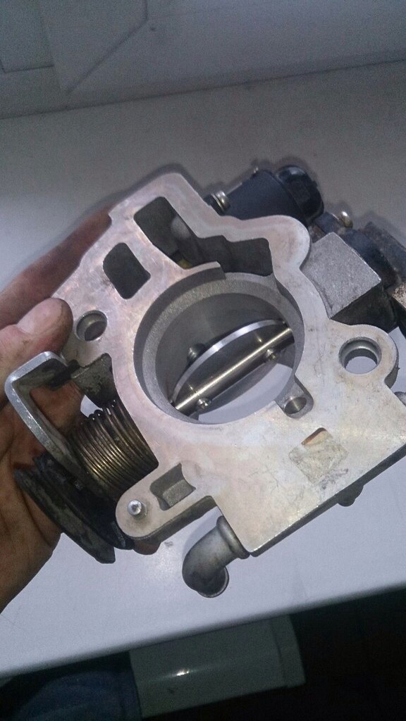 Чистка дроссельного узла или борьба с повышенным расходом топлива ...