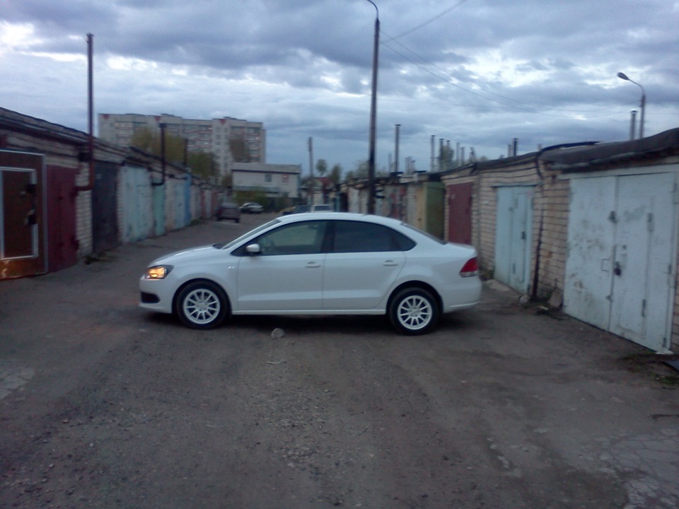 Диски СЛИК — Volkswagen Polo Sedan, 1,6 л, 2011 года | колёсные диски ...