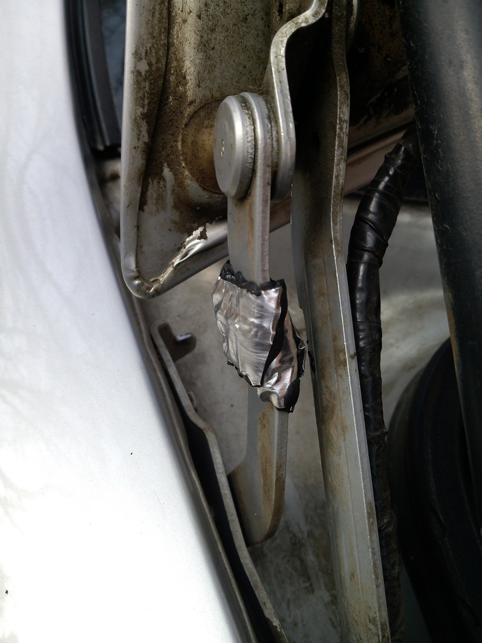 Стук от задних амортизаторов — DRIVE2