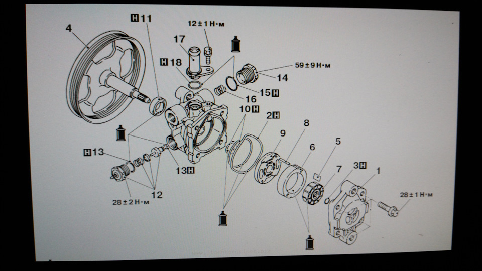 Замена сальника насоса ГУР — Mitsubishi Lancer X, 2 л, 2007 года ...