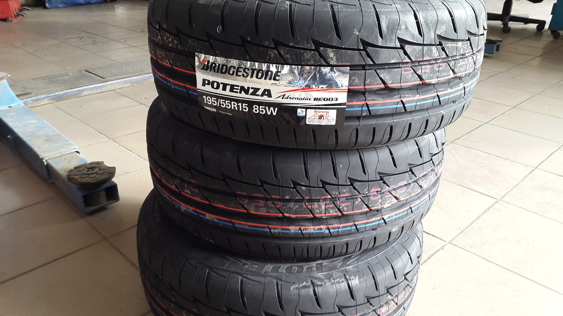 85 15 s. Potenza Adrenalin re004. Bridgestone potenza Adrenalin re003. Бриджстоун 195/55/15. Bridgestone potenza Adrenalin re004.