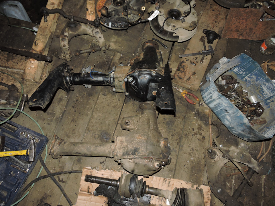 Фото в бортжурнале Mitsubishi Pajero (1G)