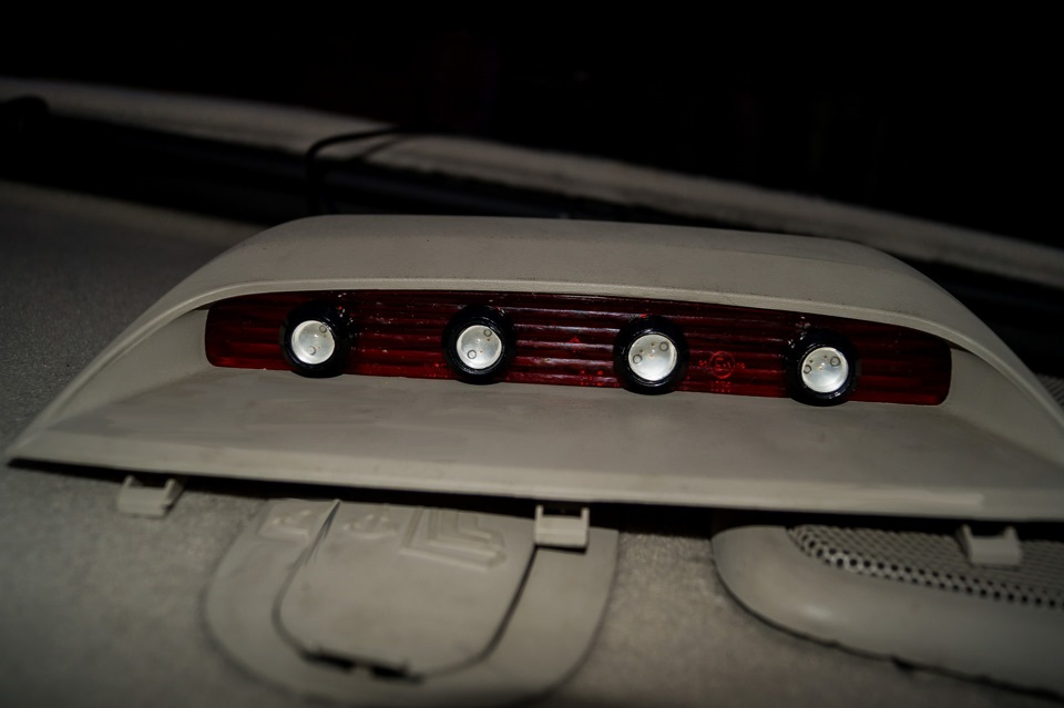 Дополнительный led стоп-сигнал — Hyundai Sonata V (NF), 2,4 л, 2006 ...