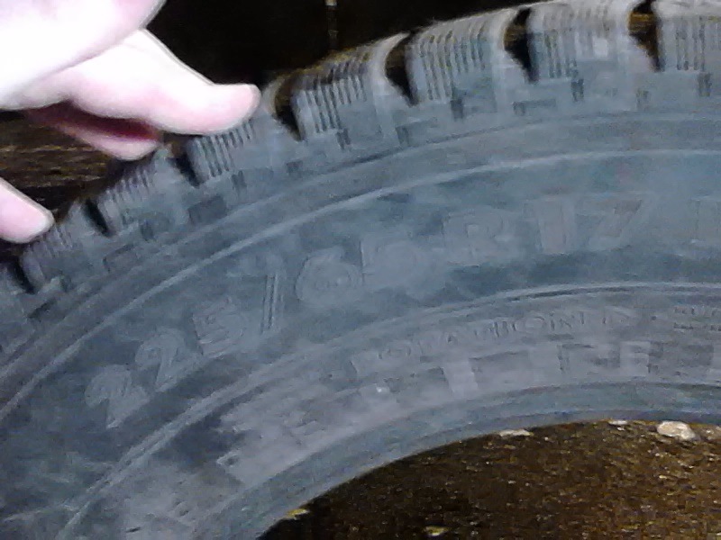 продаю резину — Volkswagen Touareg (1G), 3,2 л, 2004 года | шины | DRIVE2